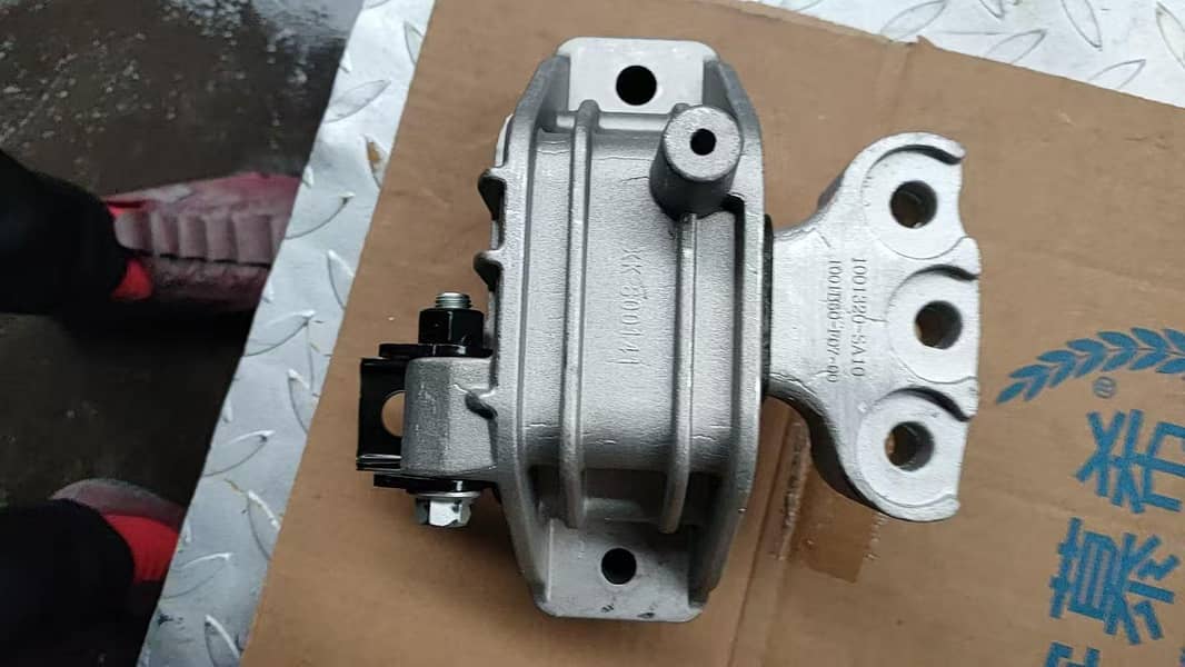 engine mount foundation all cars available 3