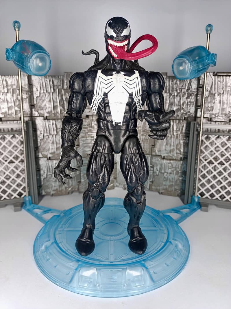 action figures  fortnite,  mcfarlane marvel 10