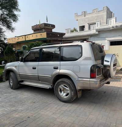 Toyota prado 1997 model petrol