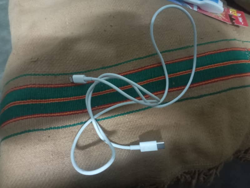 iphone 14 cable 0