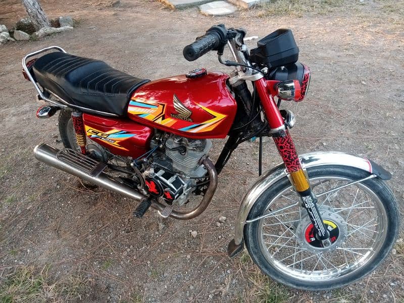 مانسہرہ کے شیرگڑھ اور گلی بدرال میں بائیک چیک ہو گا قریب سے رابطہ کریں 0