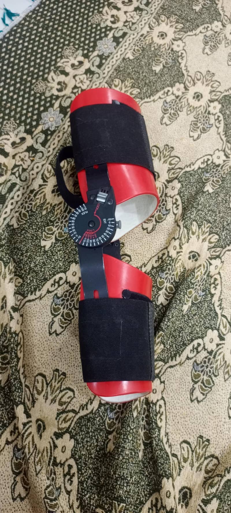 HINGED KNEE BRACE 0
