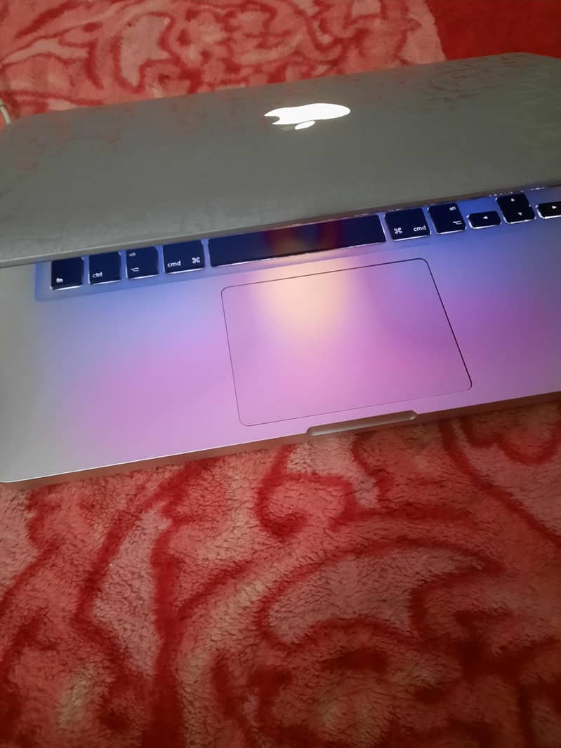 macbook pro 1