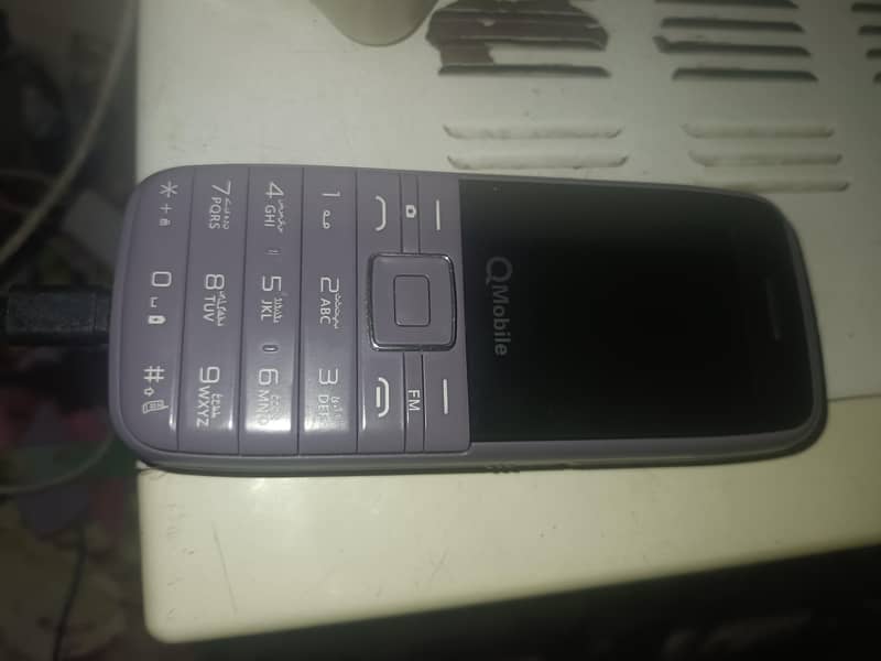 Qmobile. 5