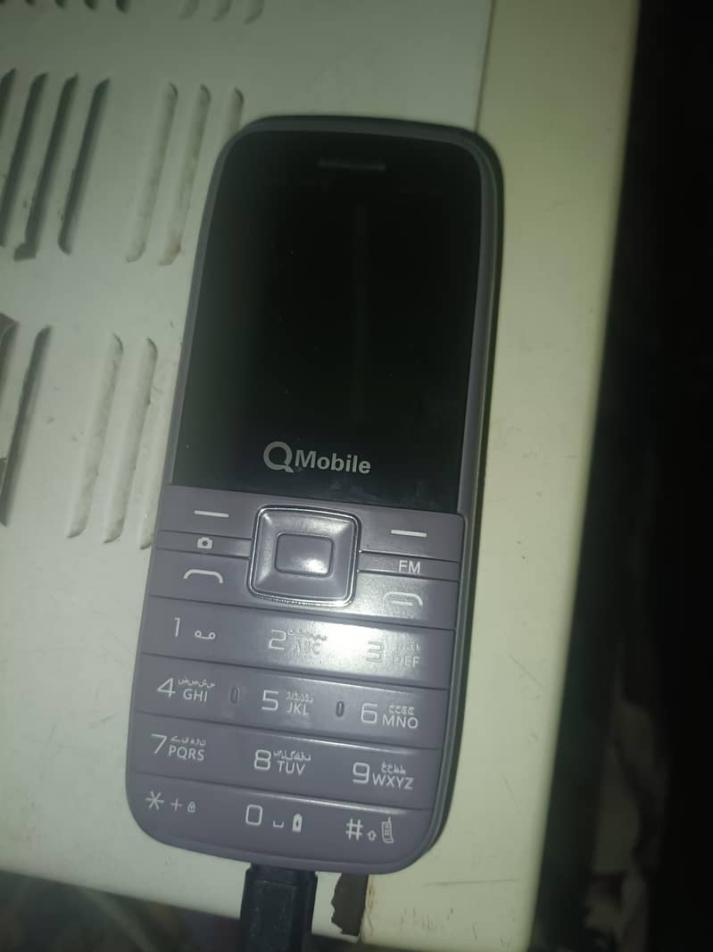 Qmobile. 6