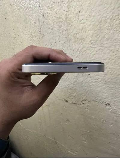 Redmi A5 64gb    golden