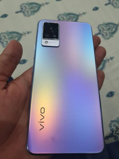 Vivo v21