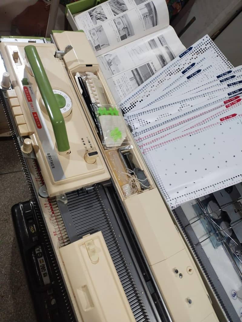 singer knitting machine 16