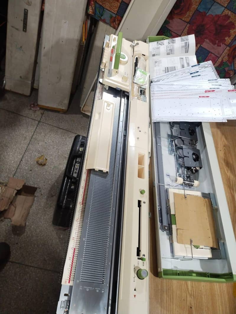 singer knitting machine 17