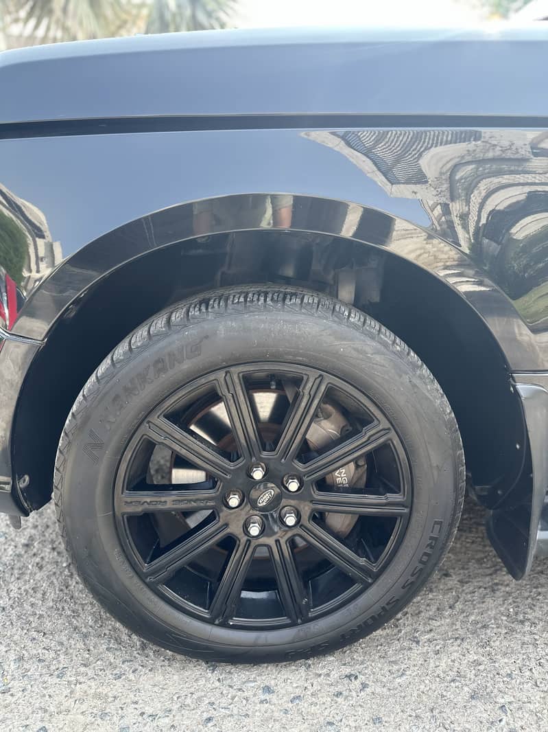 RANGE ROVER 6