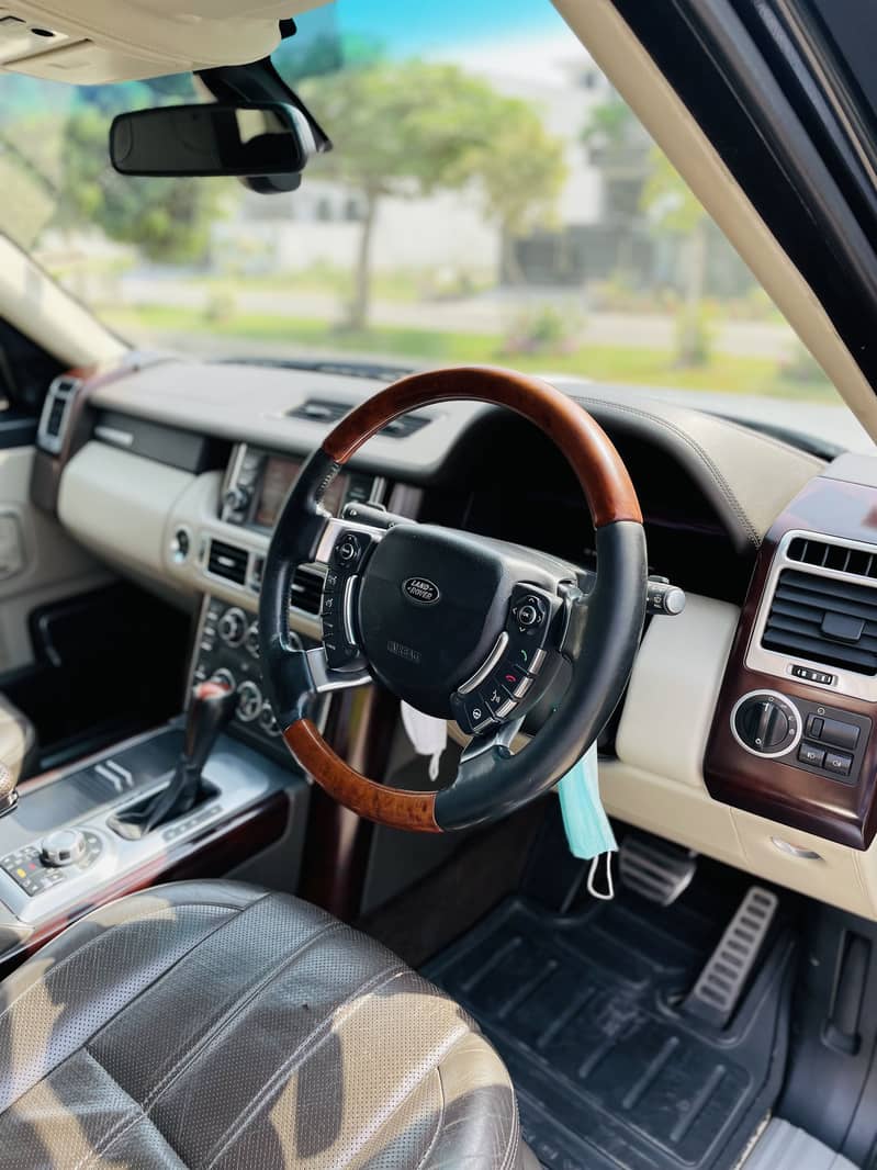 RANGE ROVER 10