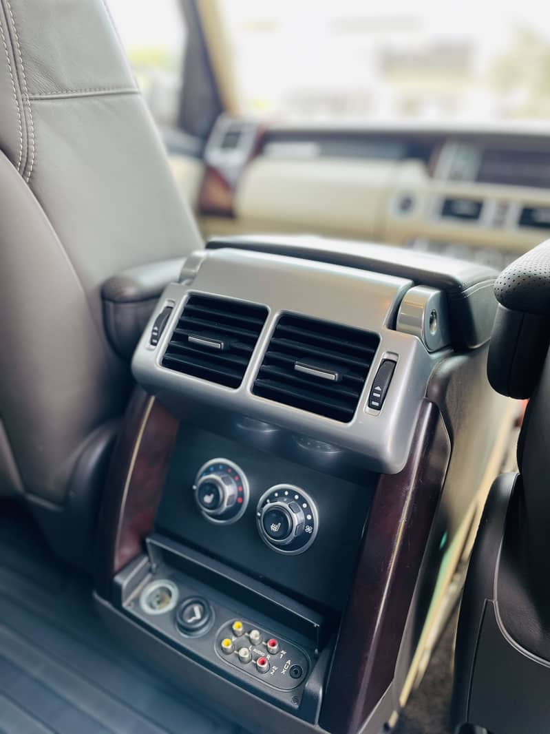 RANGE ROVER 14