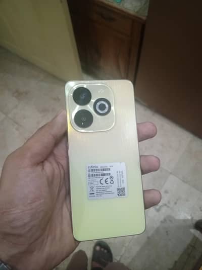 Infinix smart 8 pro 4+4.128 complete box 10 by 10 03287742990