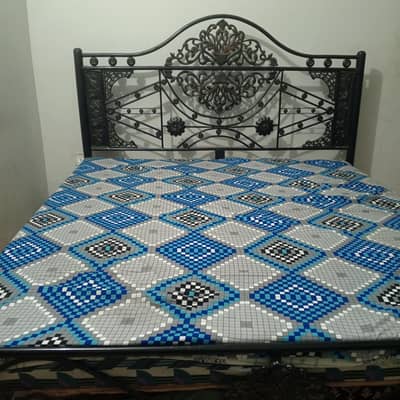 king size bed for sell - cheap rates