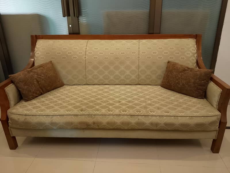 3 SEATER SOFA 0