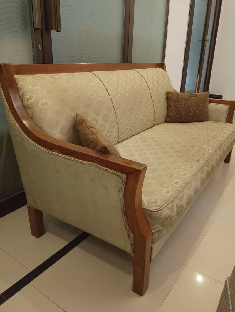 3 SEATER SOFA 3