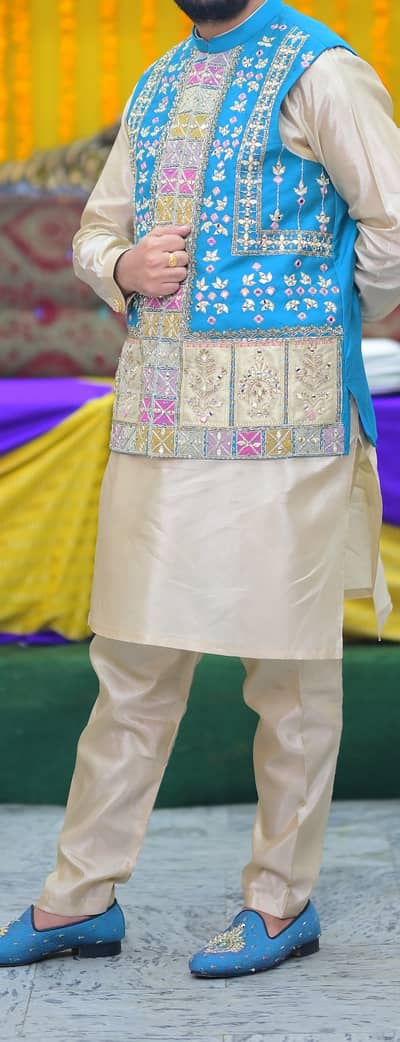 Trendy handmade waistcoat n shoes for sale