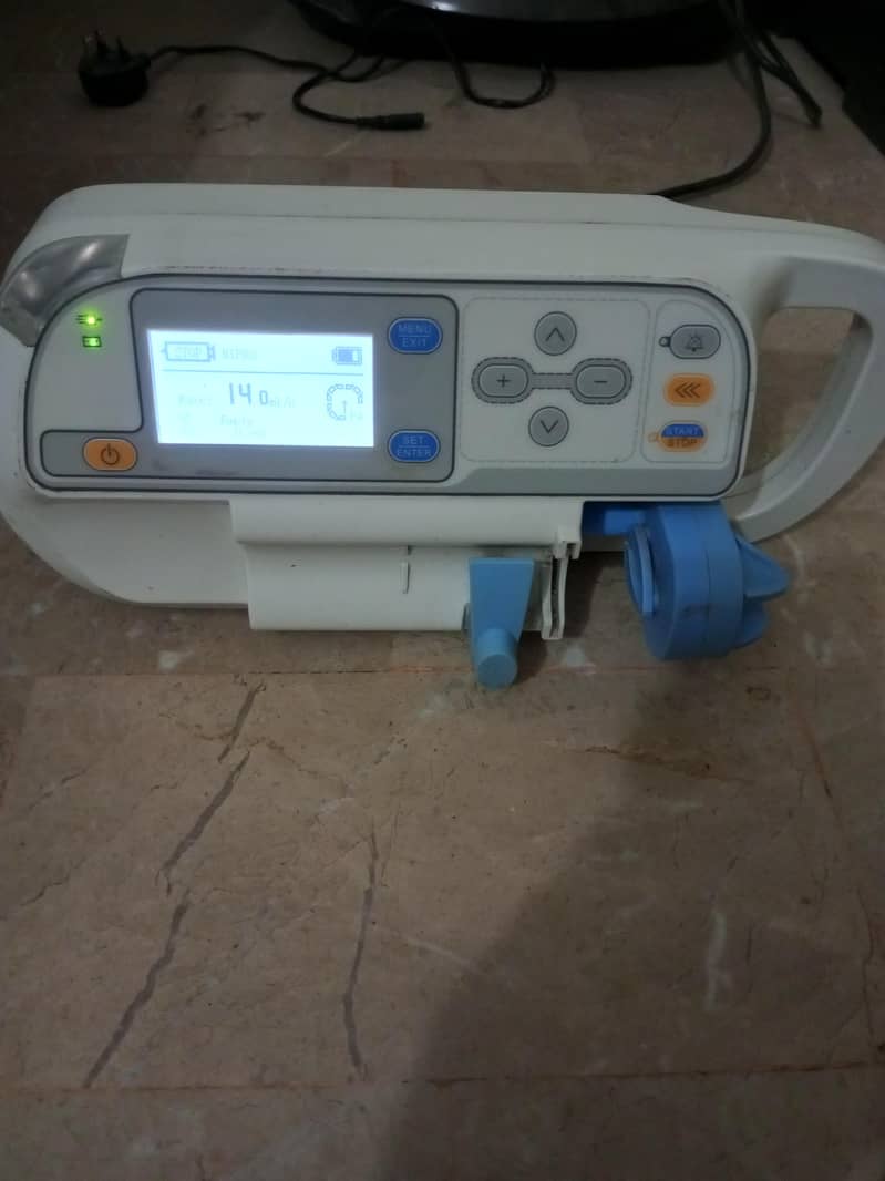 Syringe Pump machine 0