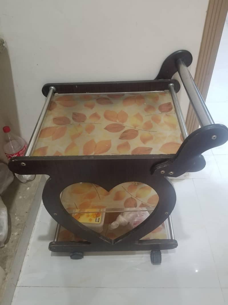 tea trolley 0