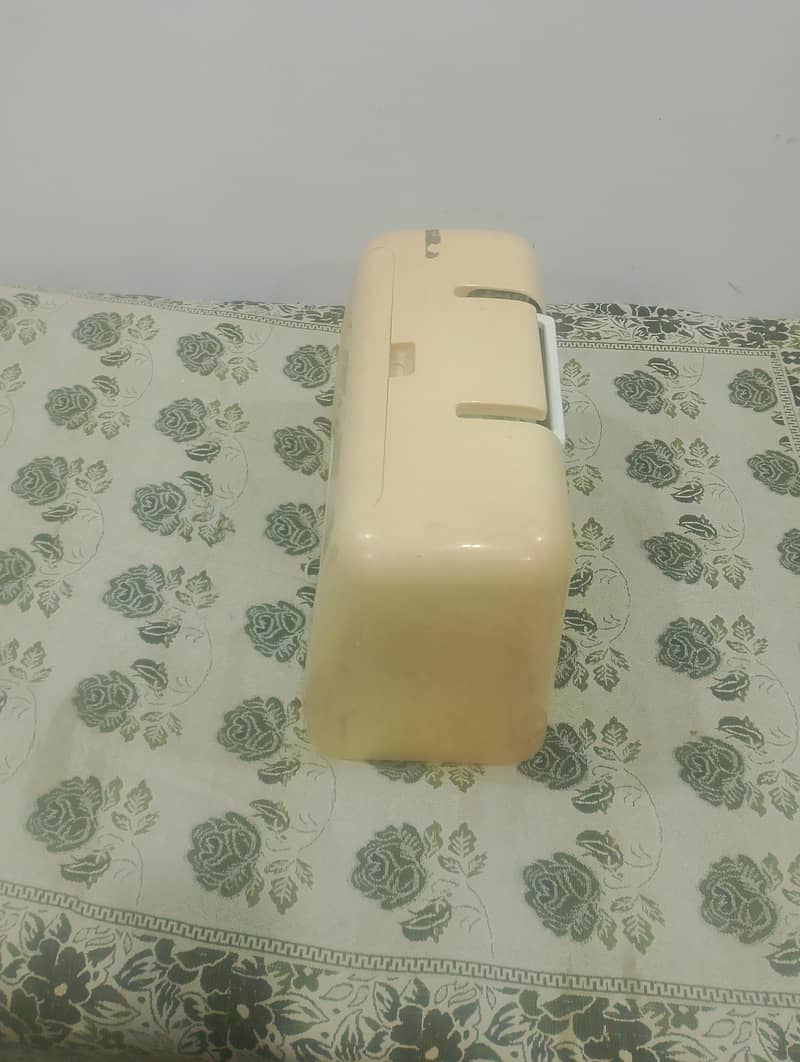 Singer sewing machine 0