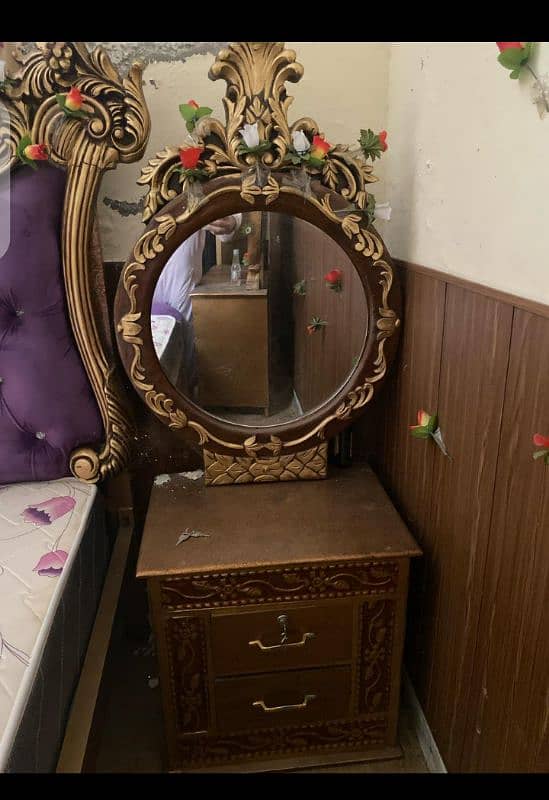 King size Bed 6.5 by 6 feet 4