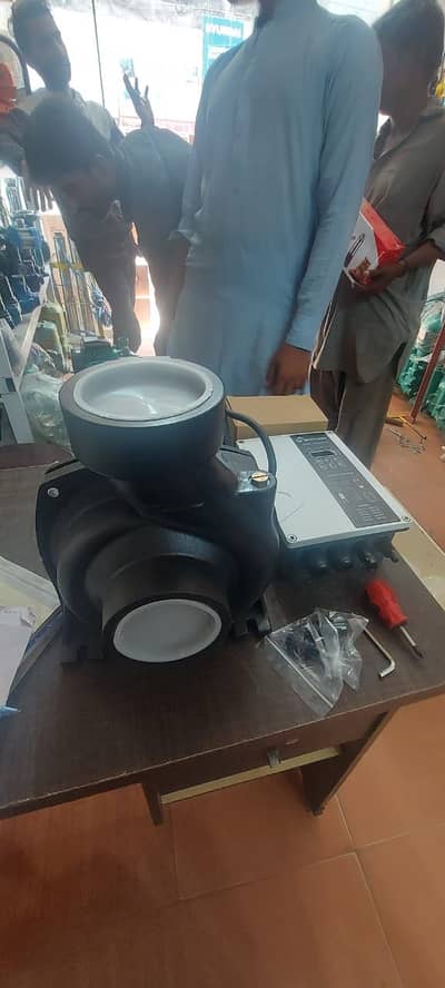 Solar water pump ac/dc