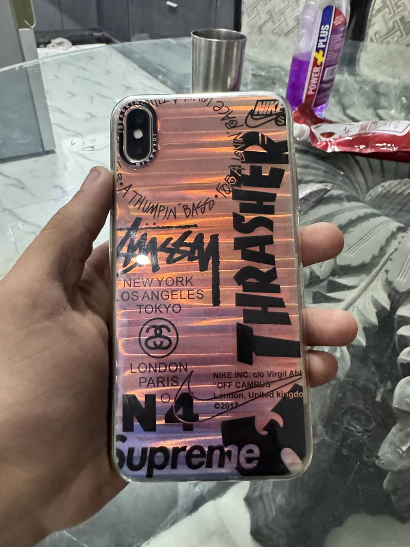 IPHONE XS MAX  64 gb 0