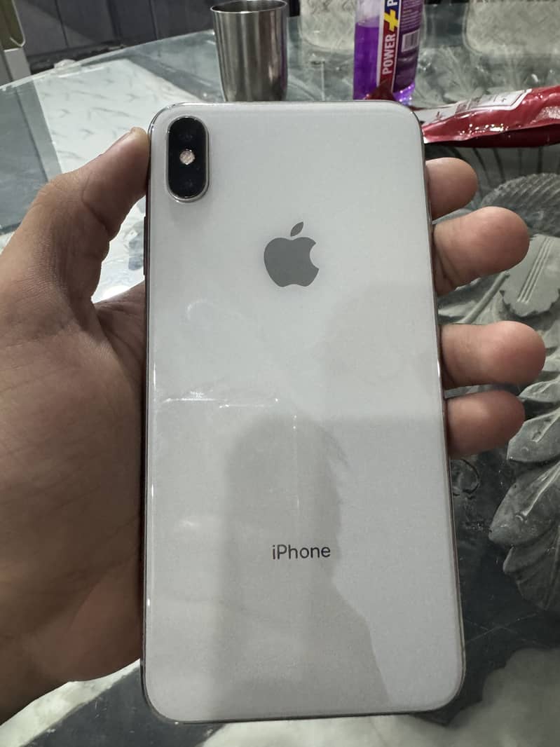 IPHONE XS MAX  64 gb 1