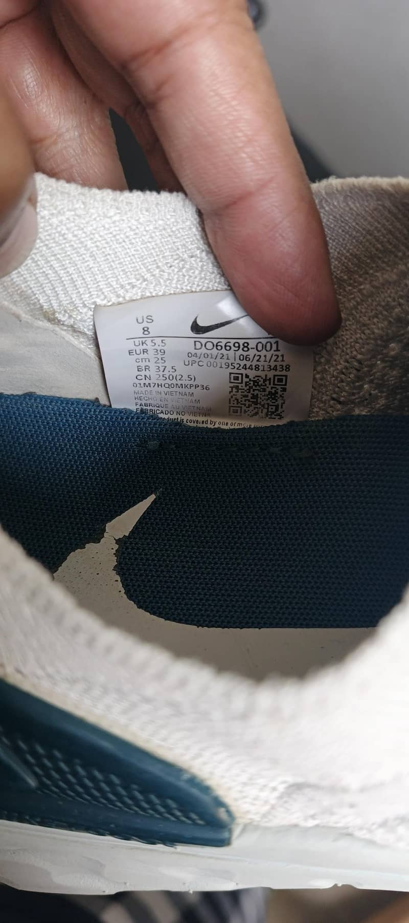 NIKE REACT RUNNING SHOES 9