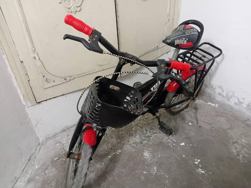 kid cycle in Red And Black Color 10/10 Condition 2
