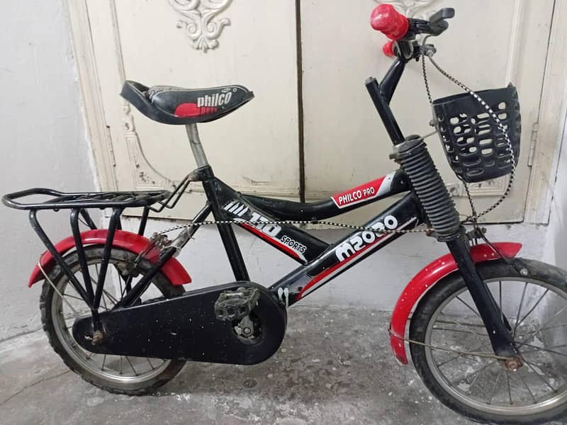 kid cycle in Red And Black Color 10/10 Condition 3