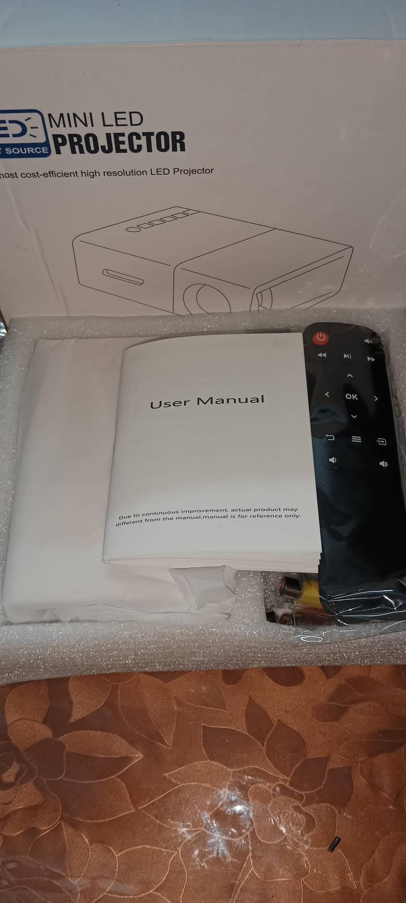 Mini Multimedia Projector 8