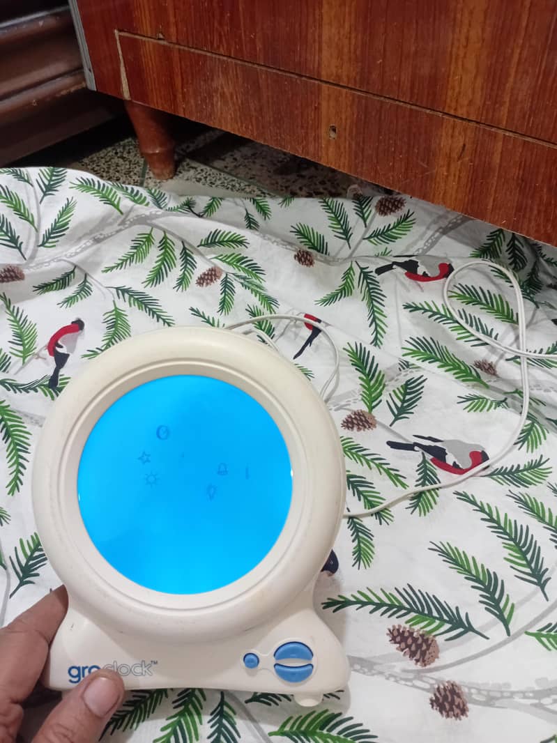 Different Wall Clock And Table Clock 3