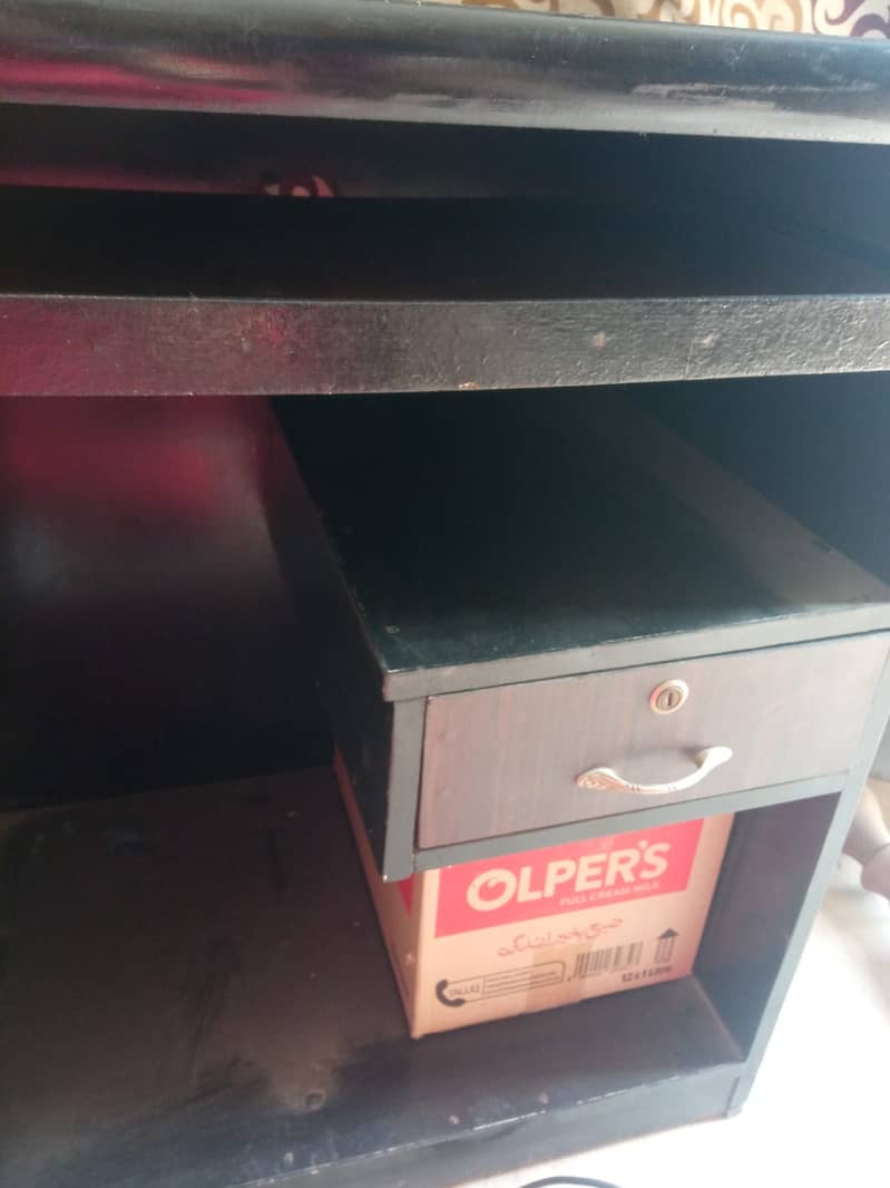 Wooden Computer Table 4