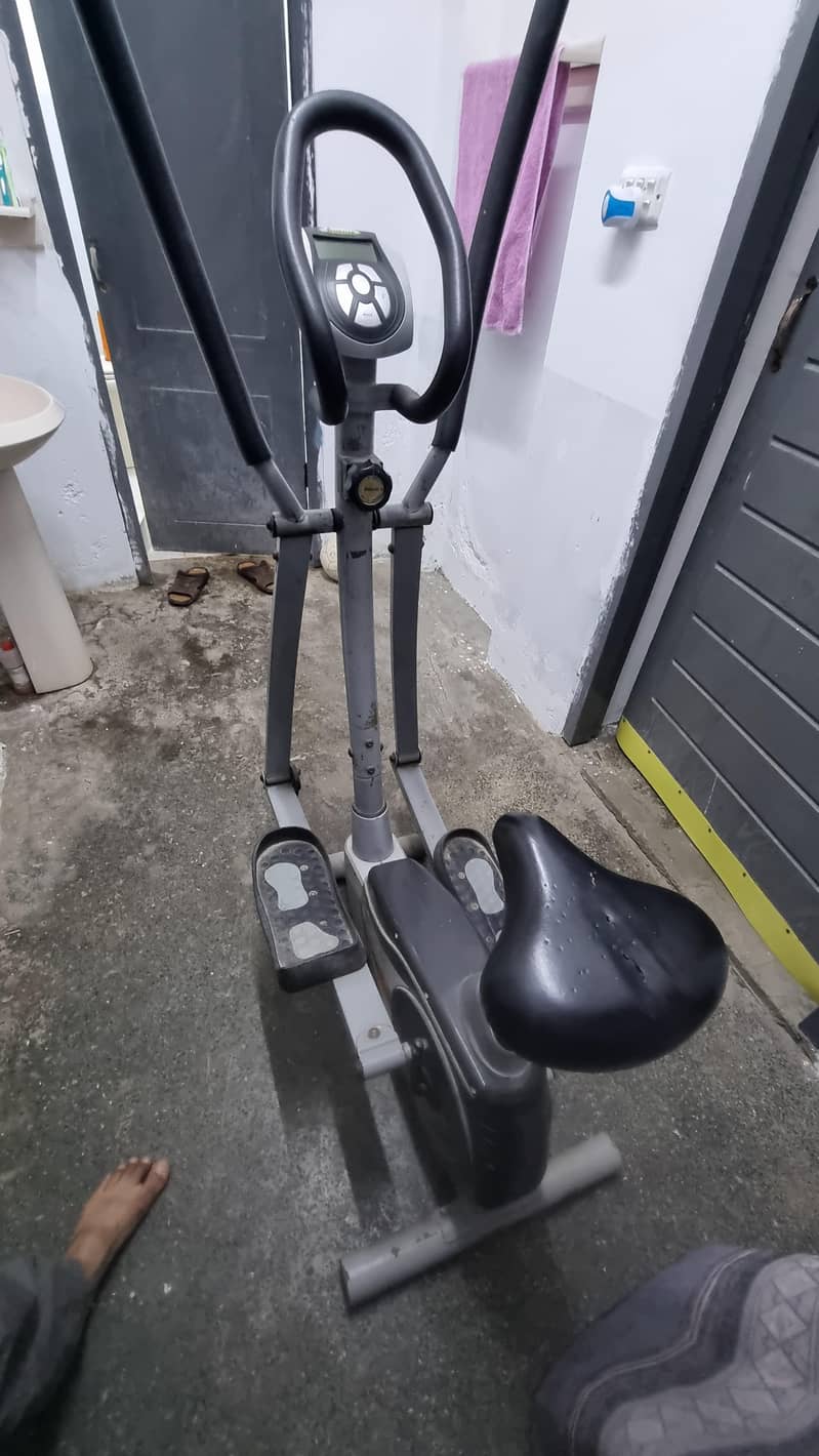 Eliptical Trainer Exercise Cycle 4