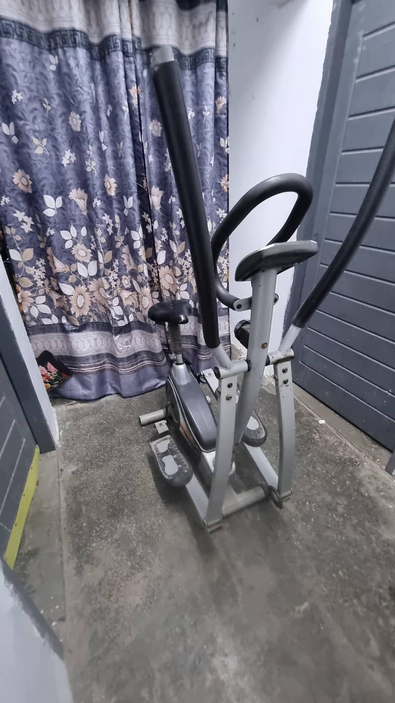 Eliptical Trainer Exercise Cycle 8