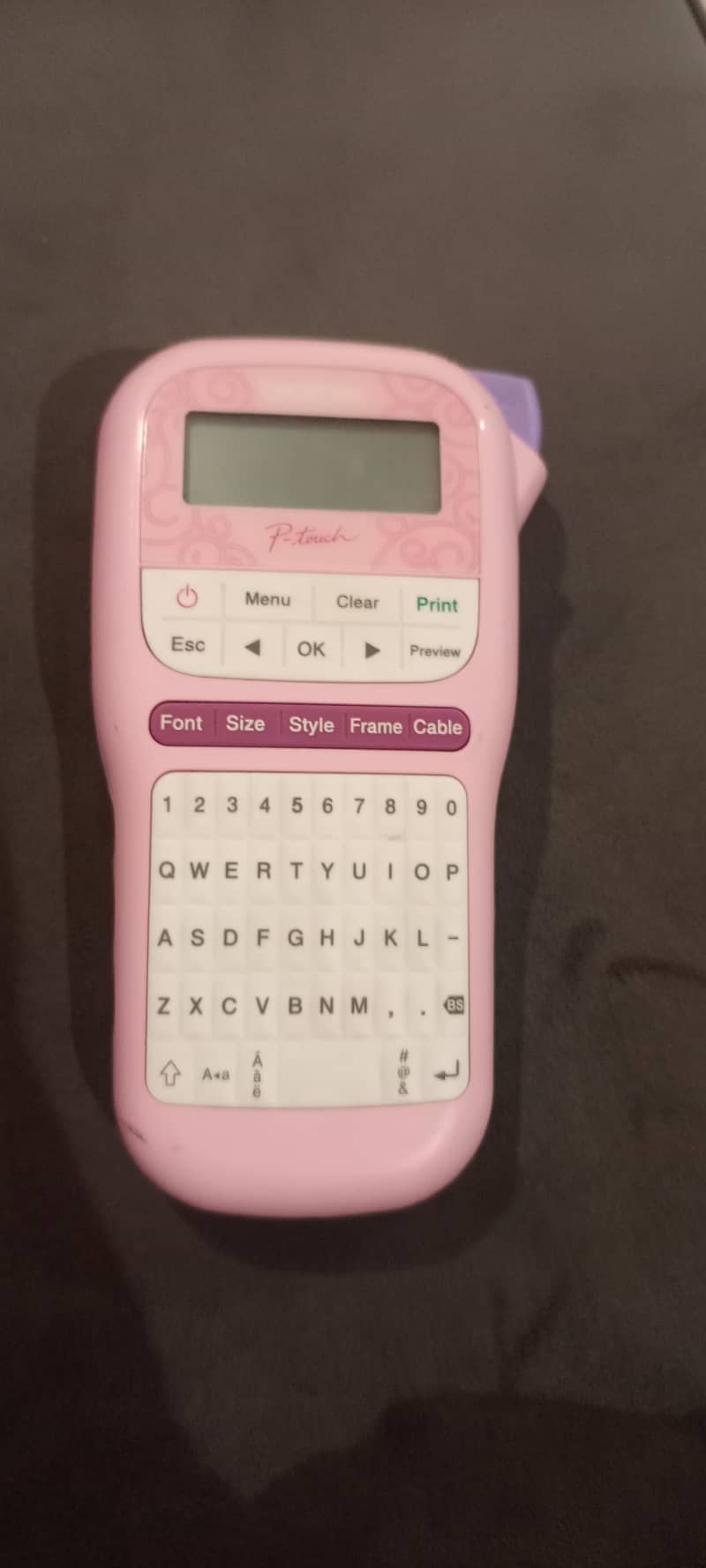 Brother P-touch label printer 0