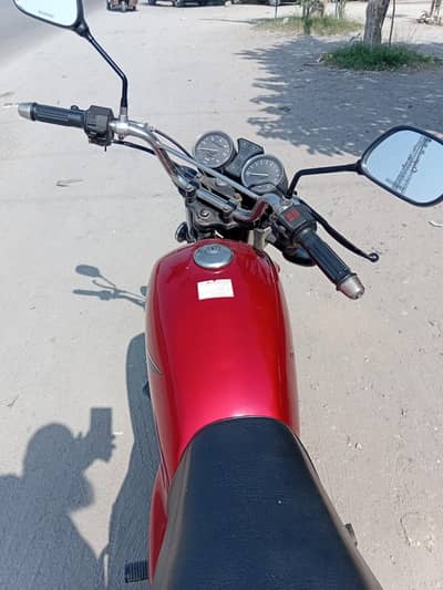 suzuki gs 150. model 2014