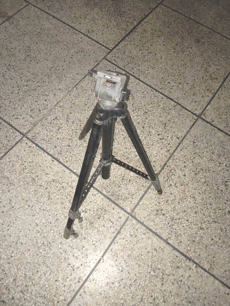Professional Camera Stand 0