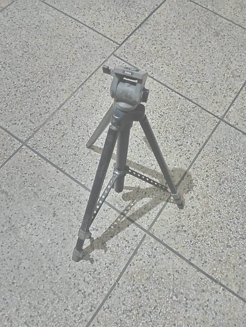 Professional Camera Stand 2