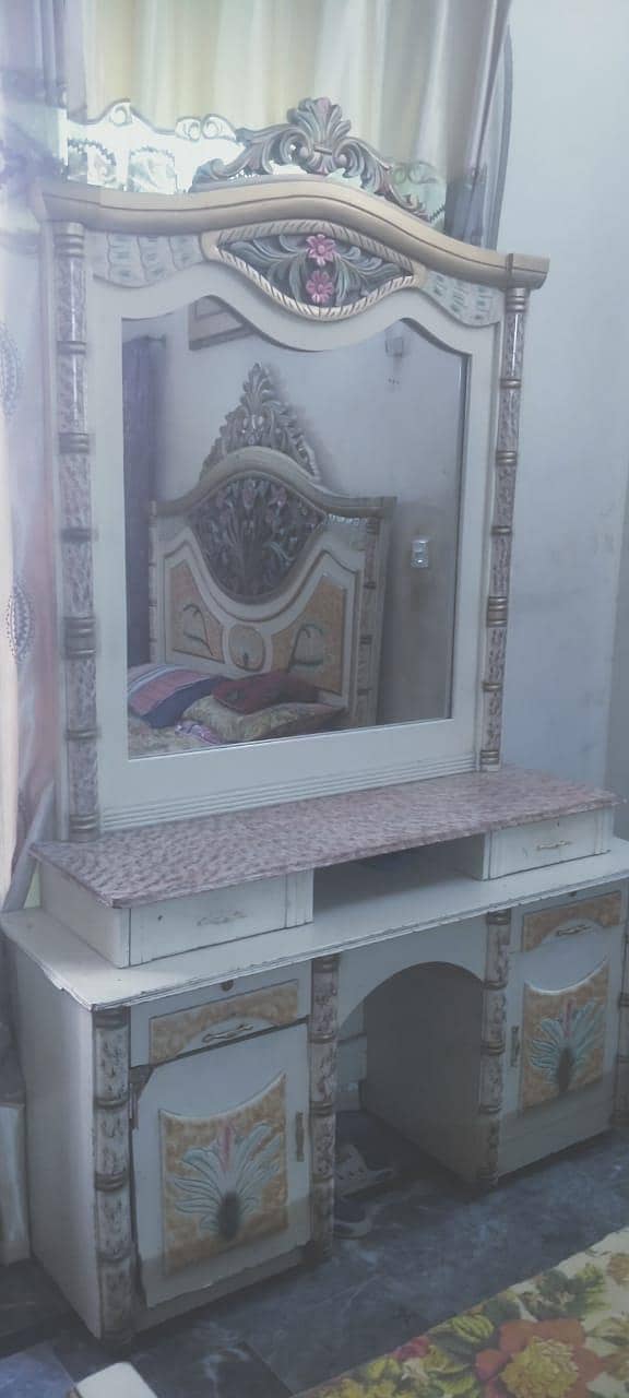 Dressing table 3