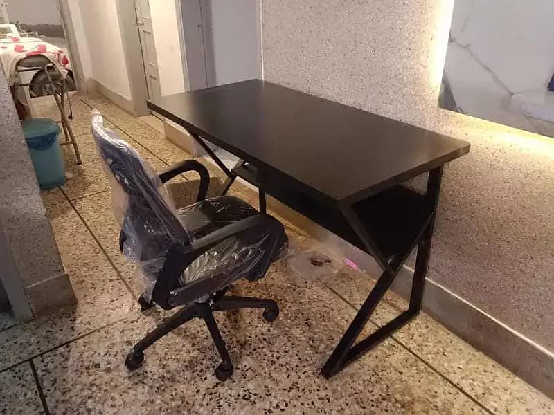 Computer Table. Study Table. Workstation for Home and Office. 7