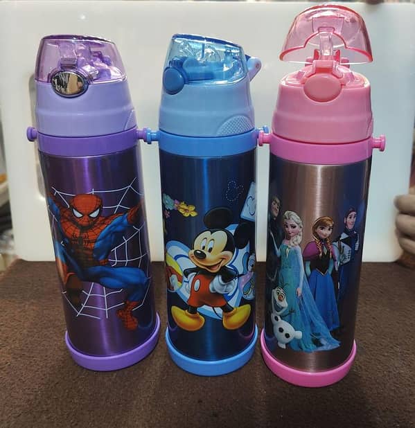 500 ML Stainless Steel Vaccum Hot And Cold Water Bottles / School Bottle / Kids Water Bottle For School ( Random Designs And Colours ) With Belt
