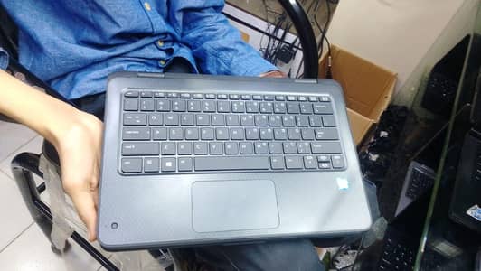 hp 11g2  ci5 "7GEN" (8GB RAM ) (120GB SSD)  with  charger