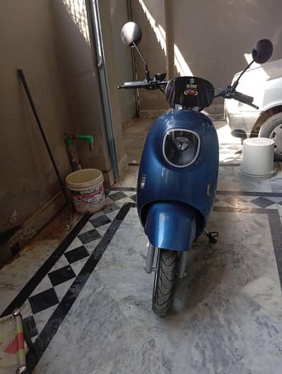 yadea scooty m3