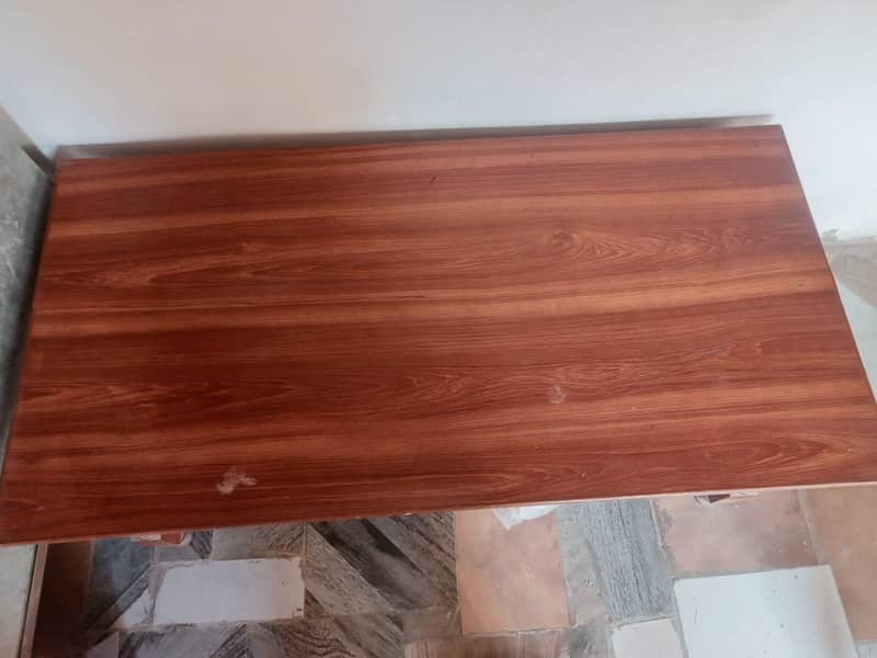 2 chairs. table . . 1