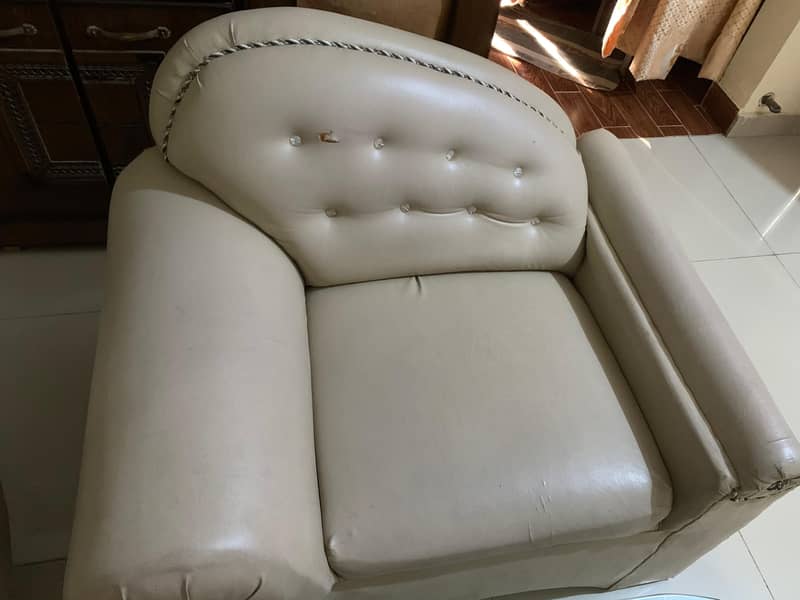 5 seater sofa set with table 2