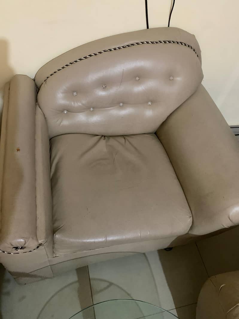 5 seater sofa set with table 3