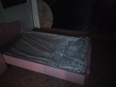 girls bed