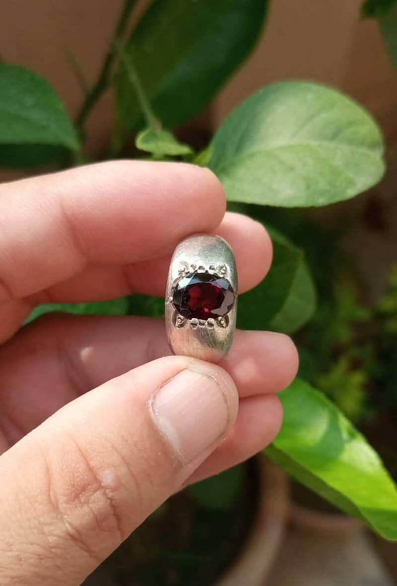 Garnet Ring 0